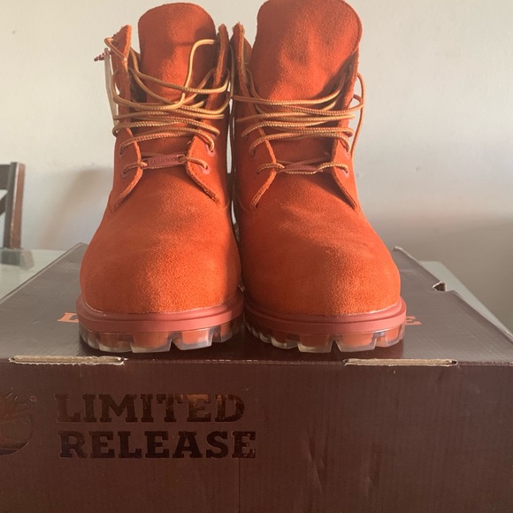 timberland autumn leaf